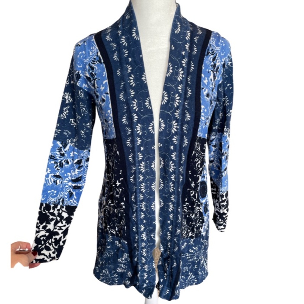 Westport blue and white knit cardigan S